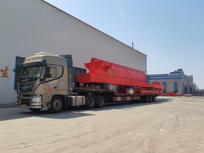 電動葫蘆門式起重機 MHxh16t—32m 制作完成，發往新疆交付客戶使用。