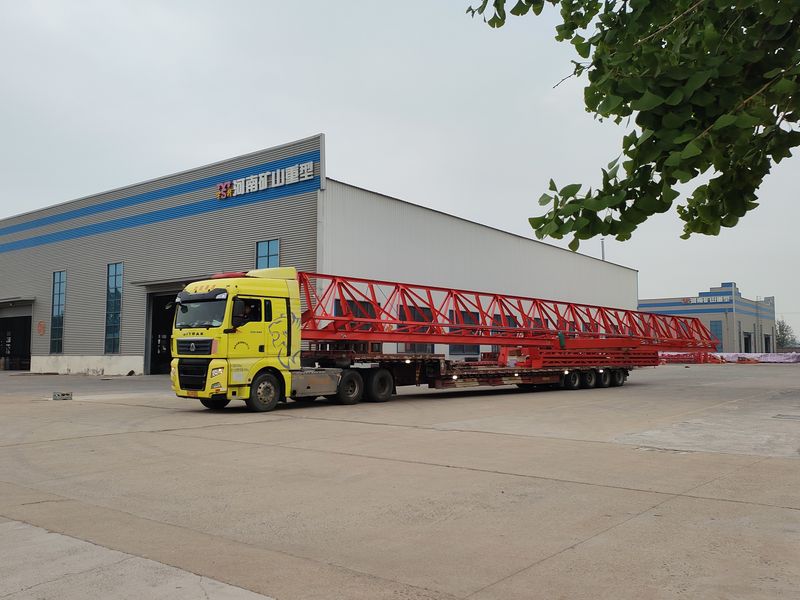 電動葫蘆門式起重機  MH10t—26m 單懸6米 制作完成，發往湖北省黃岡市交付客戶使用。