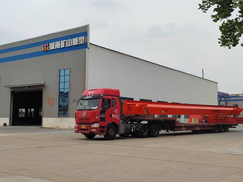 電動葫蘆門式起重機 MHxh10t—20m 制作完成，發往新疆交付客戶使用。